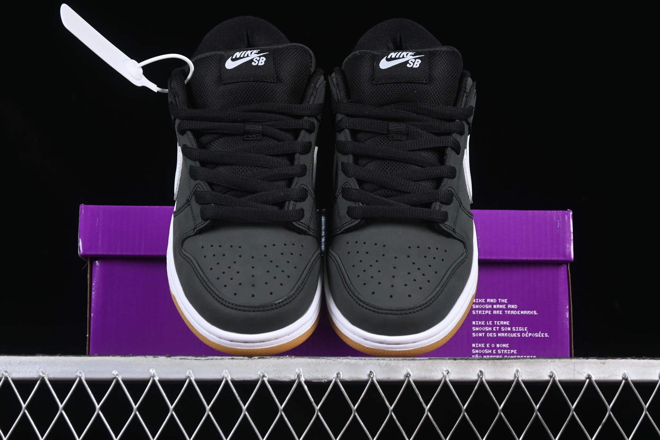 All categories Nk SB Dunk series Nk SB Dunk Low low-top sneakers Nk SB Dunk Low Raw rubber matte black SB low-top sports and leisure sneakers CD2563-006